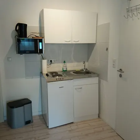 Gaestehaus Lassbruch فندق مبيت وإفطار 3*