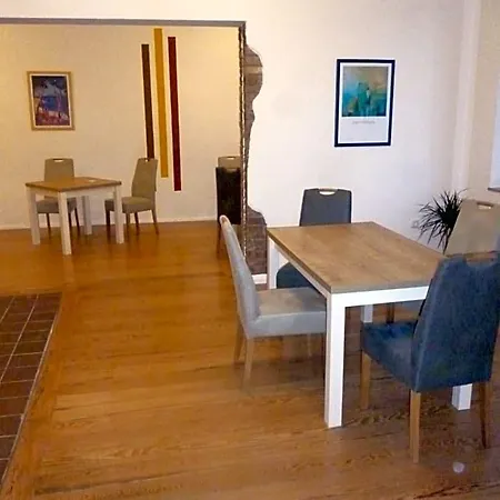 Gaestehaus Lassbruch Bed & Breakfast 3*