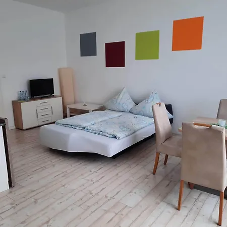 Gaestehaus Lassbruch Bed & Breakfast
