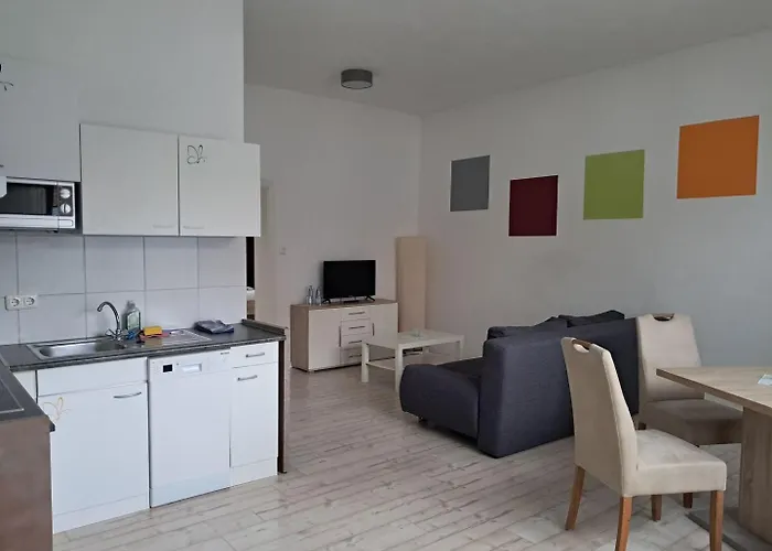 拉布郎池住宿加早餐旅馆 住宿加早餐酒店 3*